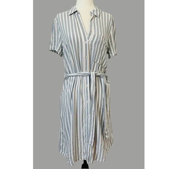 Dynamite Blue & White Striped Shirt‎ Dress with Belt Short Sleeve Small - Picture 2 of 10